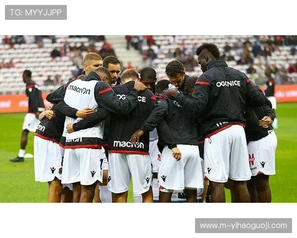 欧洲劲旅激战连连，最新赛季足球转会与战绩全解析